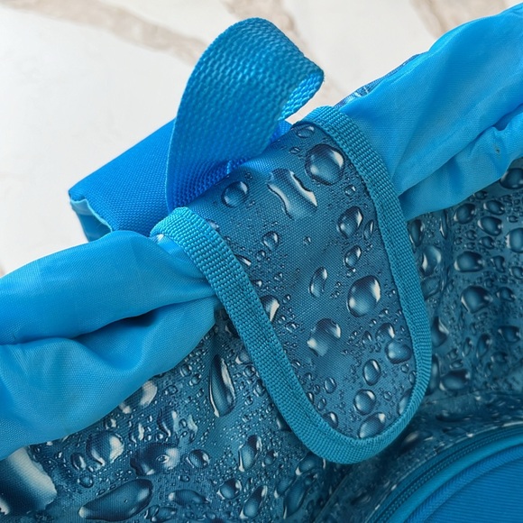 NWOT* Thermos brand cooler/picnic napsack with plastic plate, cups, cutlery - Picture 6 of 15